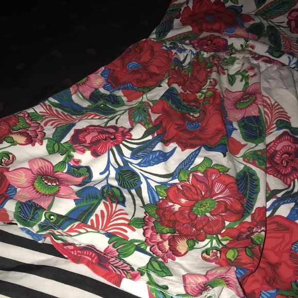 * SOLD * ❤️DESIGUAL GIRLS FLORAL SUMMER DRESS SIZE 13-14❤️ - Picture 3 of 9